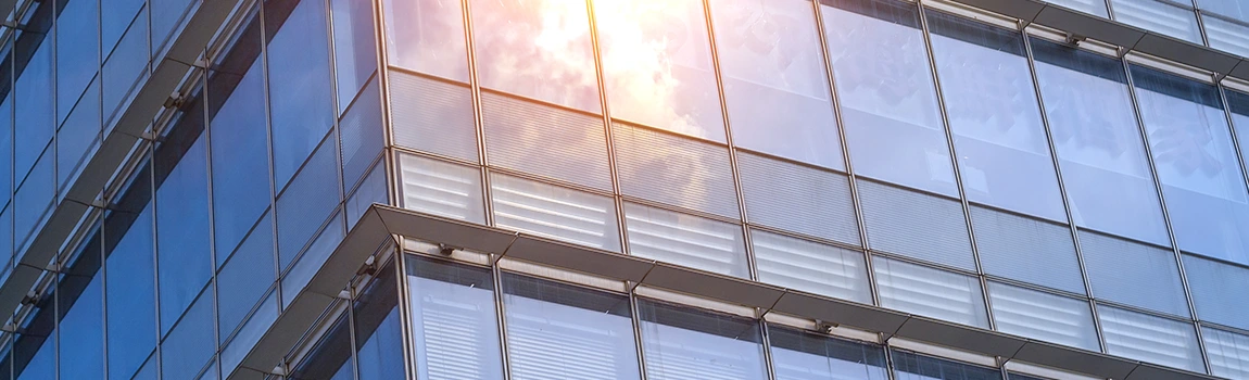 UV-Resistant Glass Experts&nbsp;in Midway, FL